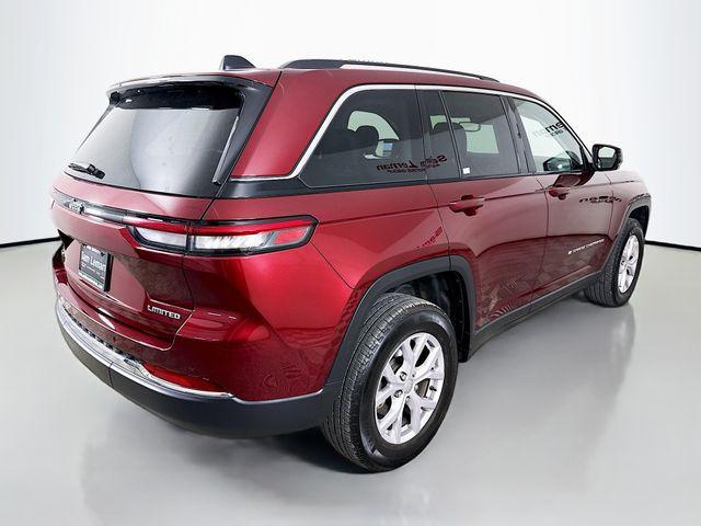 used 2022 Jeep Grand Cherokee car, priced at $31,177