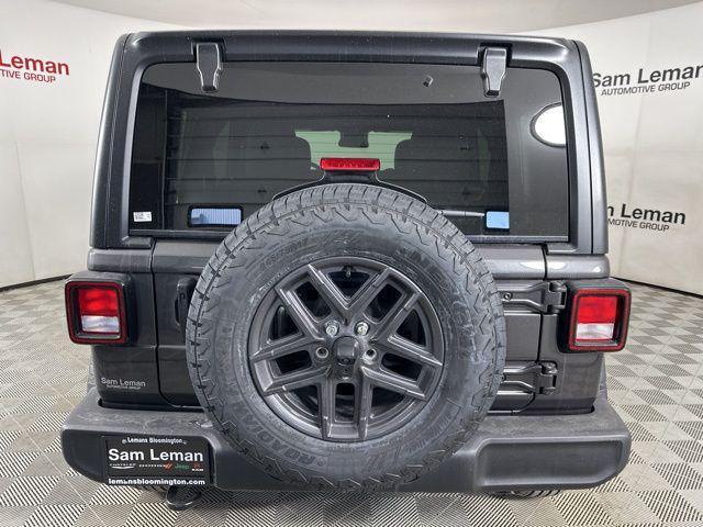 new 2025 Jeep Wrangler car, priced at $41,245