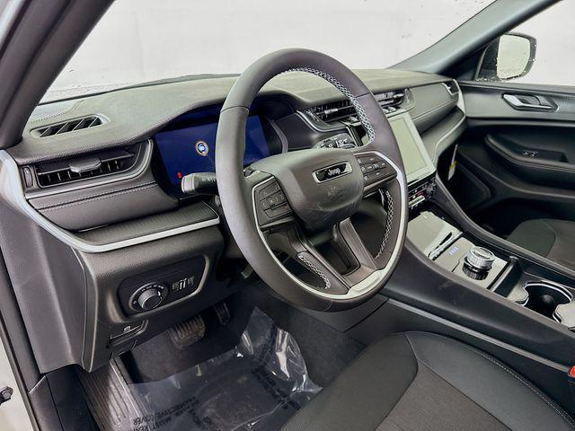 new 2025 Jeep Grand Cherokee L car, priced at $37,720