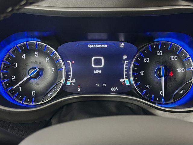new 2025 Chrysler Pacifica car, priced at $39,445