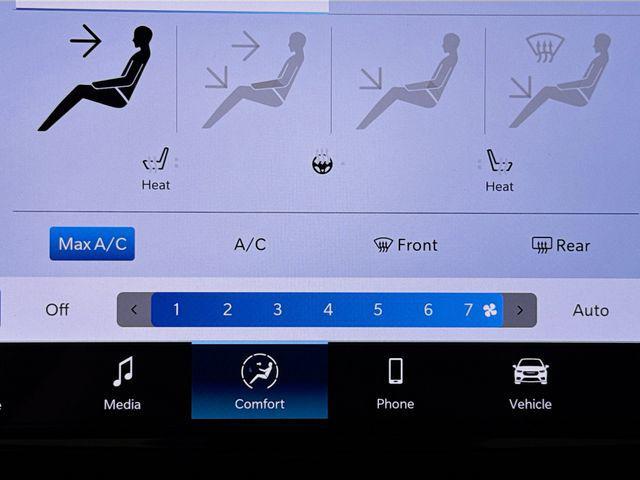 new 2025 Chrysler Pacifica car, priced at $39,445