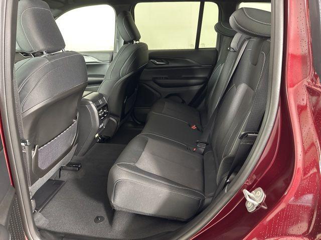 new 2025 Jeep Grand Cherokee car, priced at $37,470