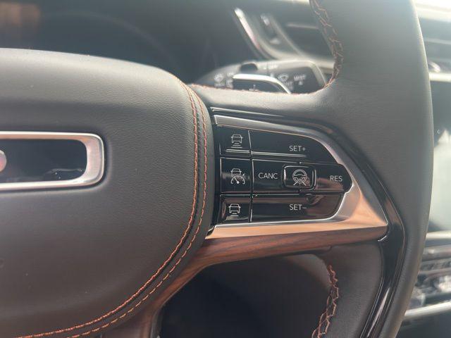 new 2025 Jeep Grand Cherokee car, priced at $54,055