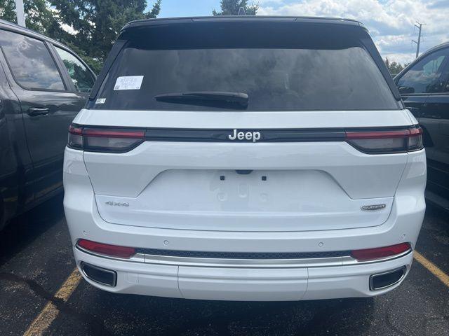 new 2025 Jeep Grand Cherokee car, priced at $54,055