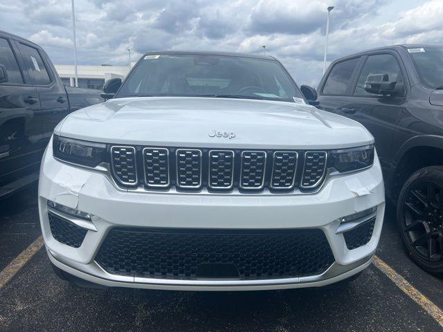 new 2025 Jeep Grand Cherokee car, priced at $54,055