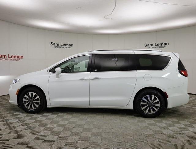 used 2021 Chrysler Pacifica car, priced at $21,989