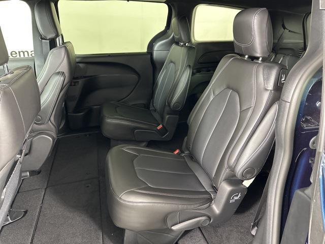 new 2024 Chrysler Pacifica car, priced at $38,435