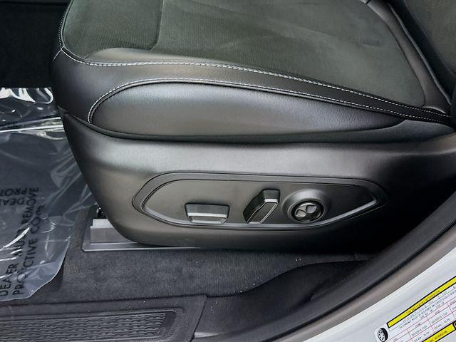 new 2025 Jeep Grand Cherokee L car, priced at $42,725