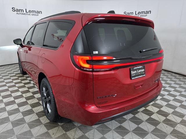 new 2025 Chrysler Pacifica car, priced at $48,035