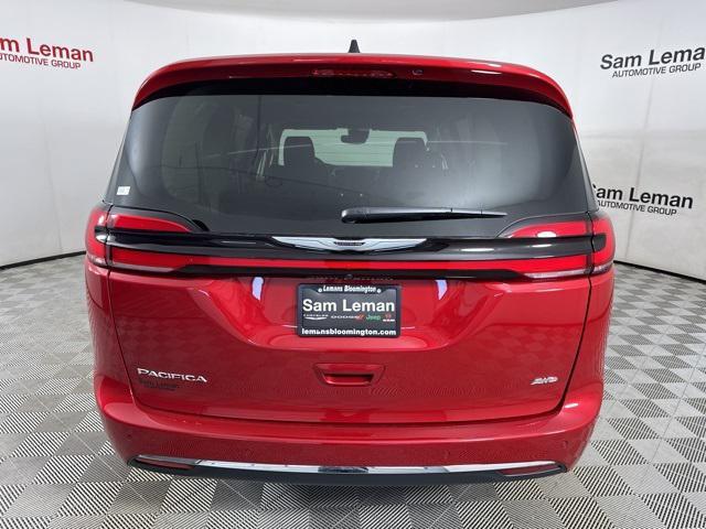 new 2024 Chrysler Pacifica car, priced at $39,185