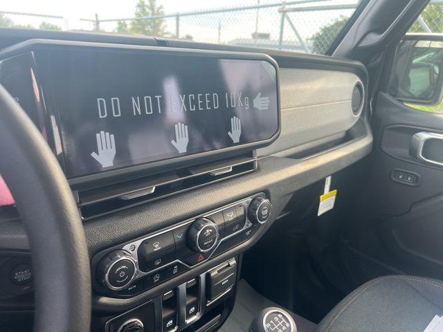 new 2025 Jeep Wrangler car, priced at $31,150