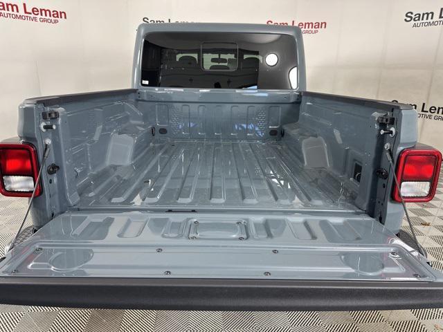 new 2025 Jeep Gladiator car, priced at $36,385