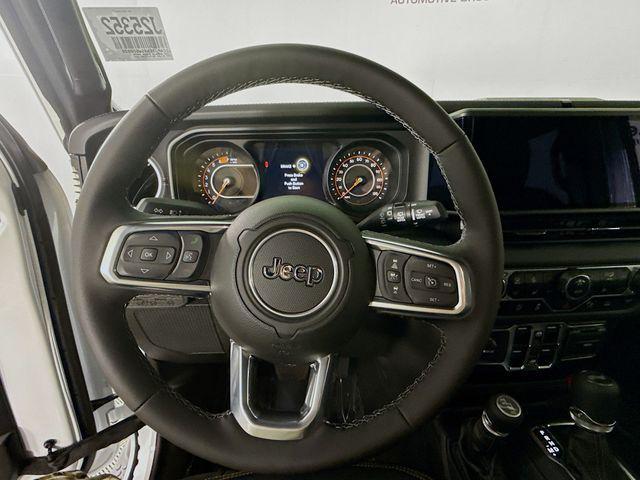 new 2025 Jeep Wrangler car, priced at $48,525