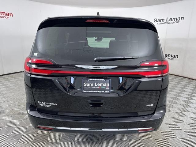 new 2024 Chrysler Pacifica car, priced at $39,390