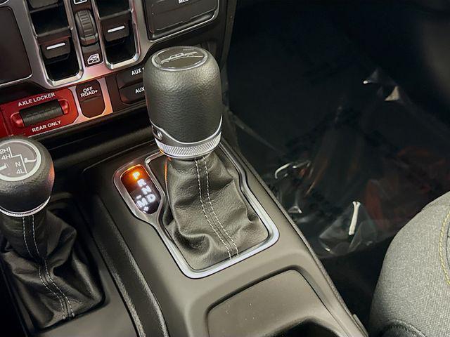 new 2025 Jeep Gladiator car, priced at $43,880