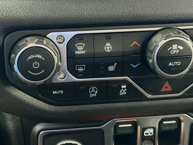 new 2025 Jeep Gladiator car, priced at $43,880