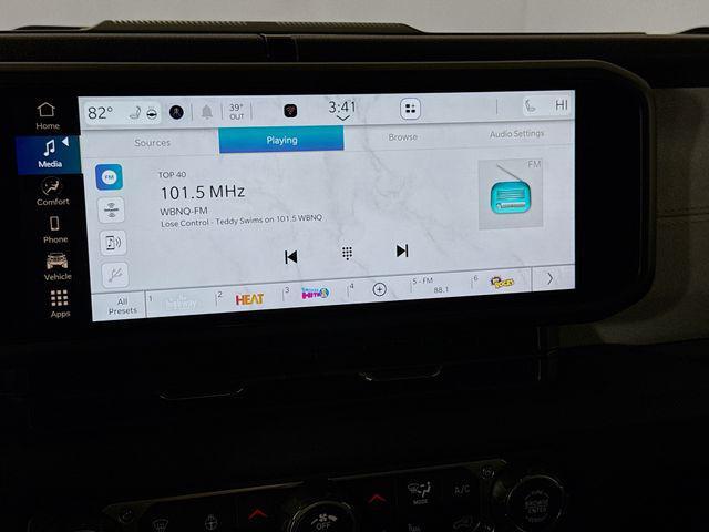 new 2025 Jeep Wrangler car, priced at $43,245