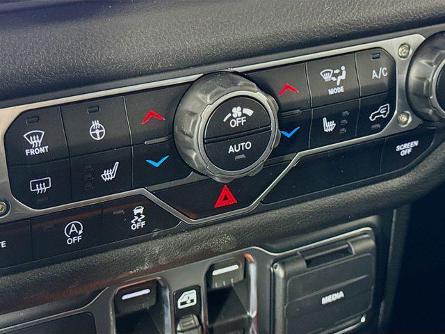 new 2025 Jeep Wrangler car, priced at $43,245