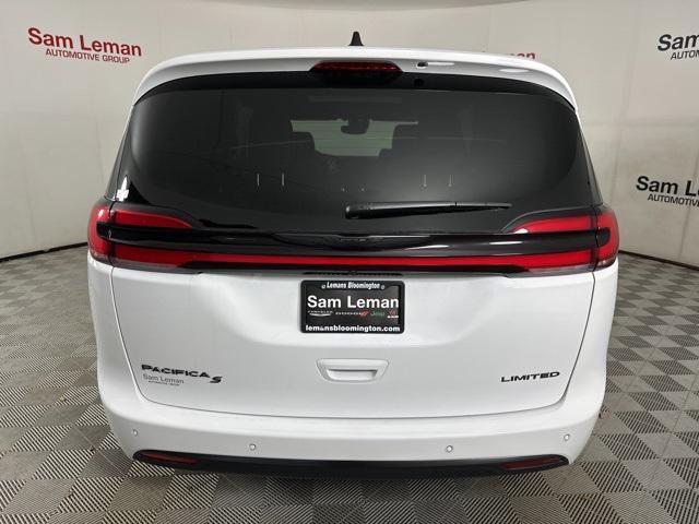 new 2025 Chrysler Pacifica car, priced at $47,545