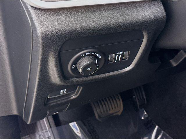 new 2025 Jeep Grand Cherokee L car, priced at $47,240