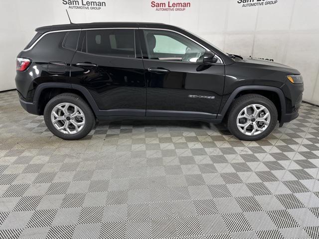 new 2025 Jeep Compass car, priced at $25,290