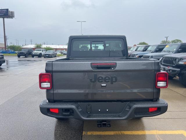 new 2024 Jeep Gladiator car, priced at $37,770