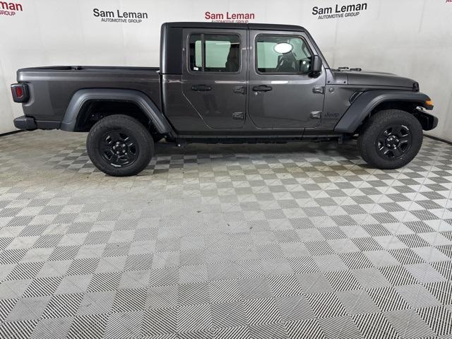 new 2024 Jeep Gladiator car, priced at $35,771