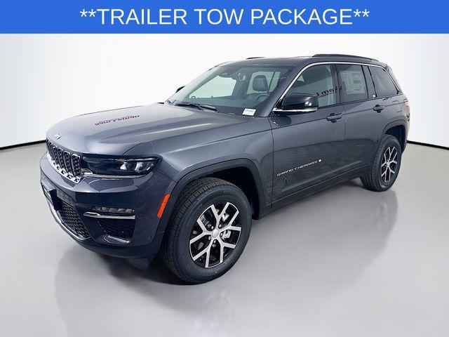 new 2025 Jeep Grand Cherokee car, priced at $47,430