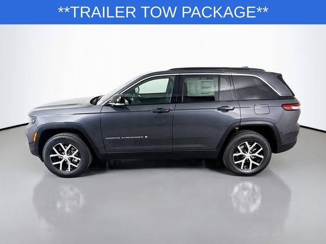 new 2025 Jeep Grand Cherokee car, priced at $47,430