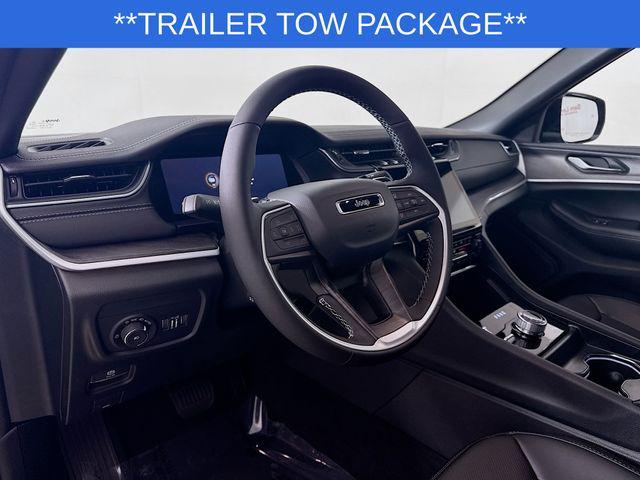 new 2025 Jeep Grand Cherokee car, priced at $47,430