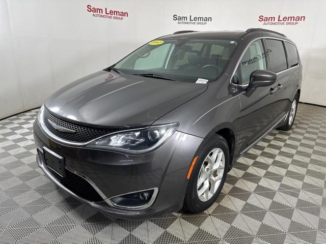 used 2017 Chrysler Pacifica car, priced at $13,750