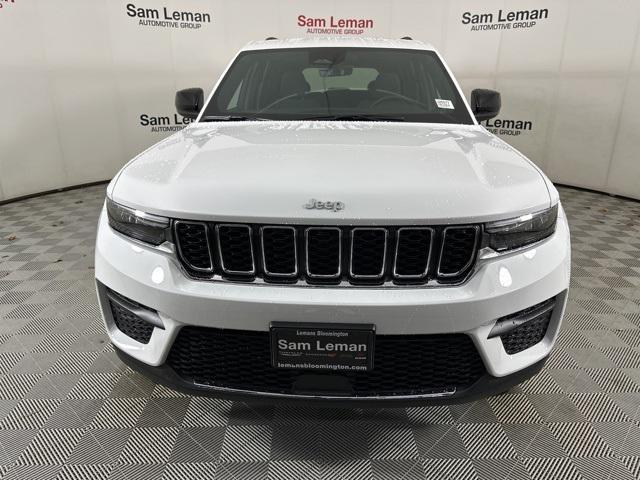 new 2025 Jeep Grand Cherokee car, priced at $37,370