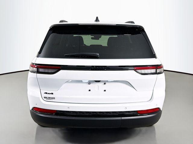 new 2025 Jeep Grand Cherokee car, priced at $39,580