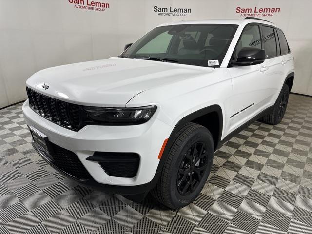 new 2025 Jeep Grand Cherokee car, priced at $37,935