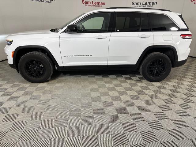 used 2023 Jeep Grand Cherokee car, priced at $32,950