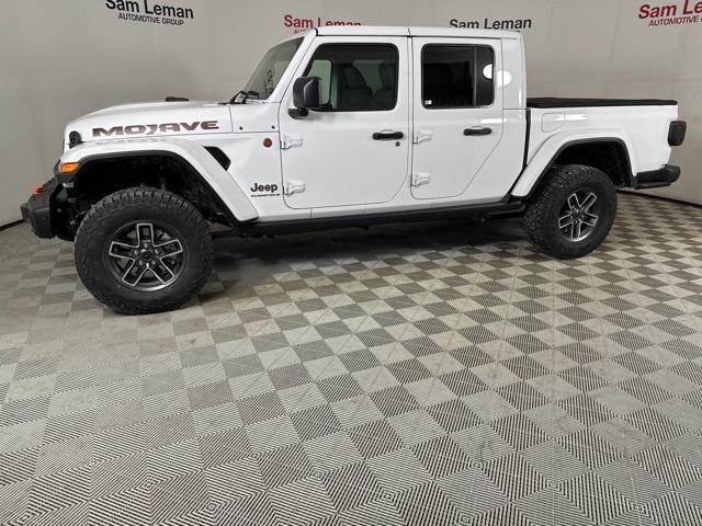 new 2025 Jeep Gladiator car, priced at $55,590