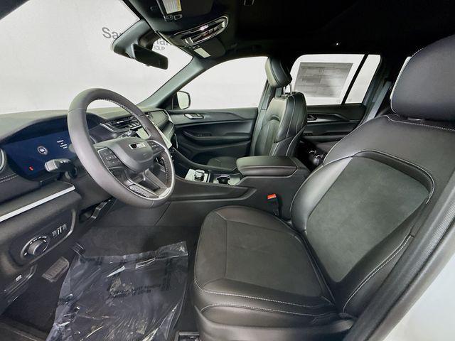 new 2025 Jeep Grand Cherokee car, priced at $40,630