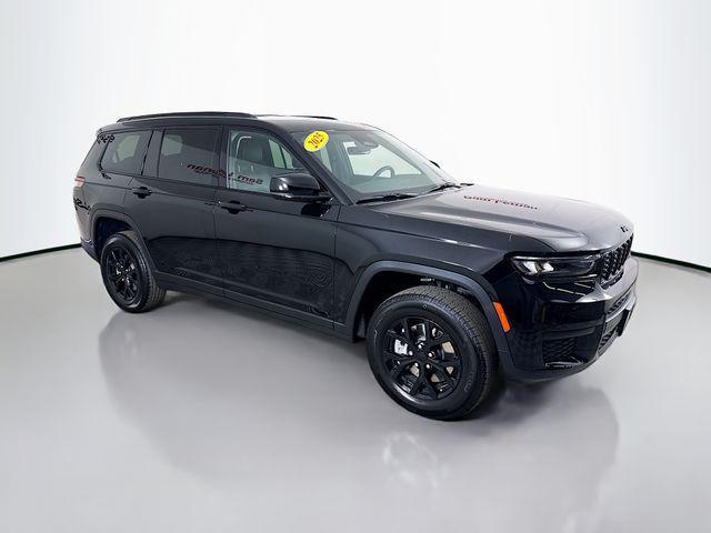 new 2025 Jeep Grand Cherokee L car, priced at $41,230