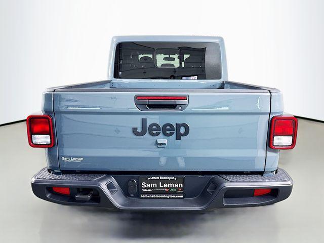 new 2025 Jeep Gladiator car, priced at $38,385