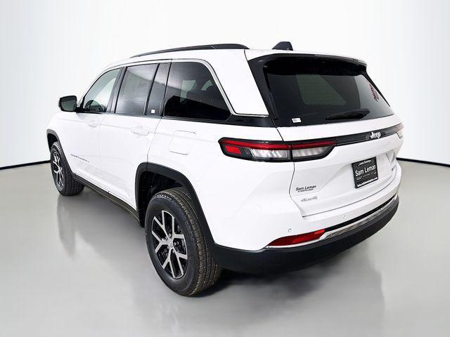 new 2025 Jeep Grand Cherokee car, priced at $38,400