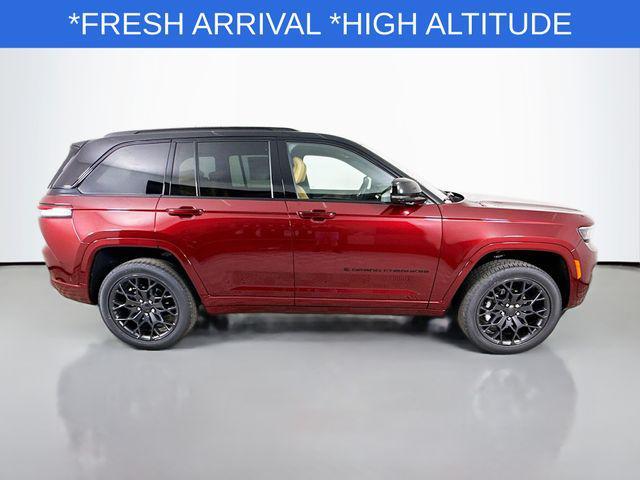 new 2025 Jeep Grand Cherokee car, priced at $54,375