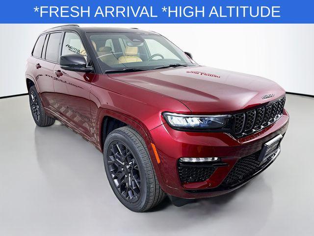 new 2025 Jeep Grand Cherokee car, priced at $54,375