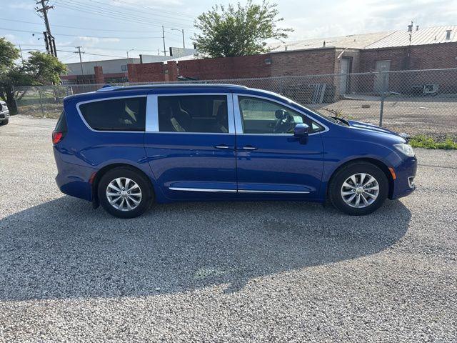 used 2018 Chrysler Pacifica car, priced at $16,877