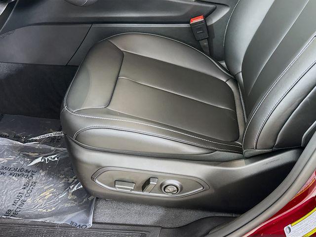 new 2025 Jeep Grand Cherokee car, priced at $39,495