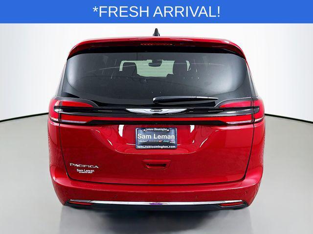 new 2025 Chrysler Pacifica car, priced at $39,940