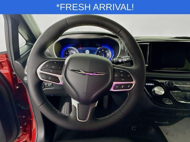 new 2025 Chrysler Pacifica car, priced at $39,940