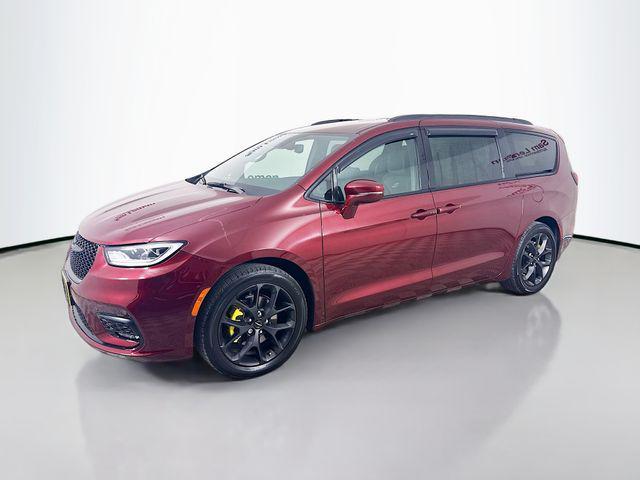 used 2021 Chrysler Pacifica car, priced at $26,999