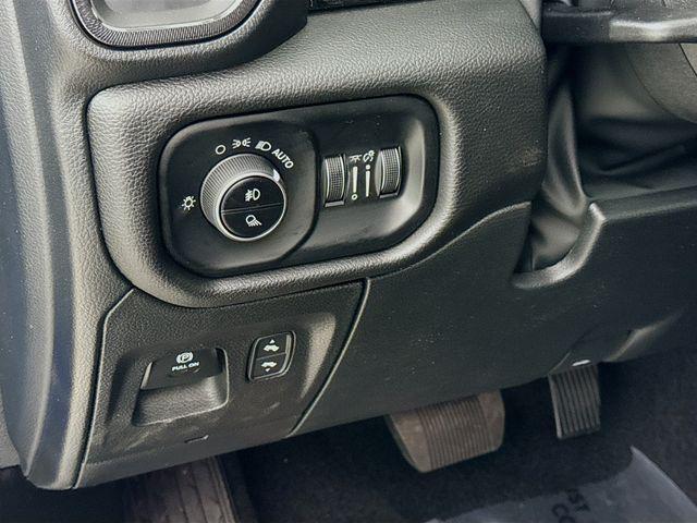 new 2025 Ram 1500 car, priced at $60,525