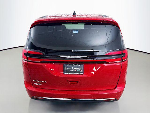 new 2025 Chrysler Pacifica car, priced at $40,220