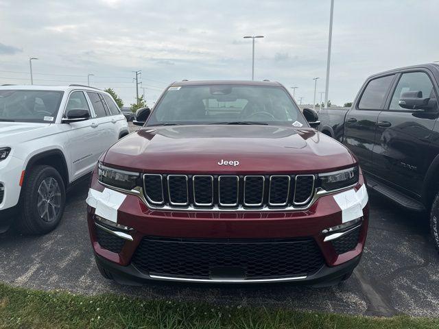new 2025 Jeep Grand Cherokee car, priced at $39,990